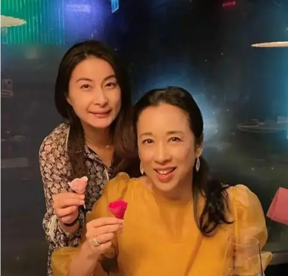 朱玲玲盛赞郭晶晶：节俭之美，尽显大家风范